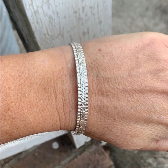 Vintage Sterling Silver Safran Bangle Bracelet - Picture 4 of 15